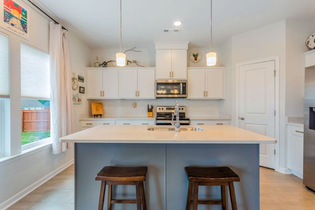 723 Larry Cir, Mount Pleasant, TN 38474