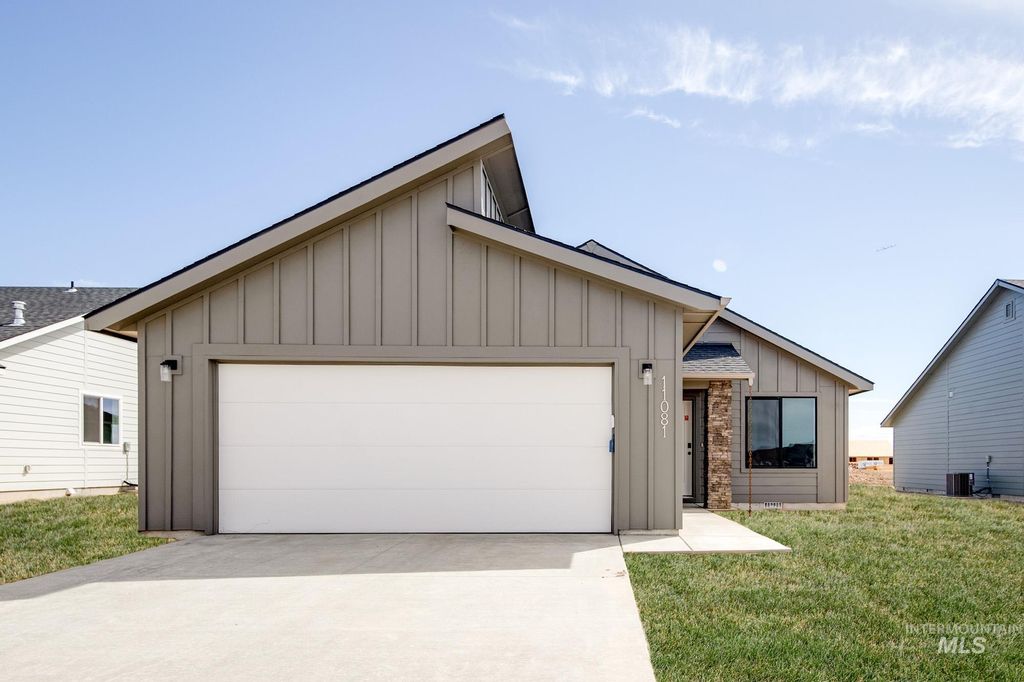 11081 Canvas St, Caldwell, ID 83605