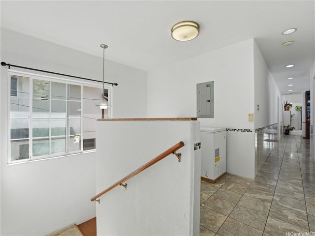 1840 Lusitana Street A, Honolulu, HI 96813