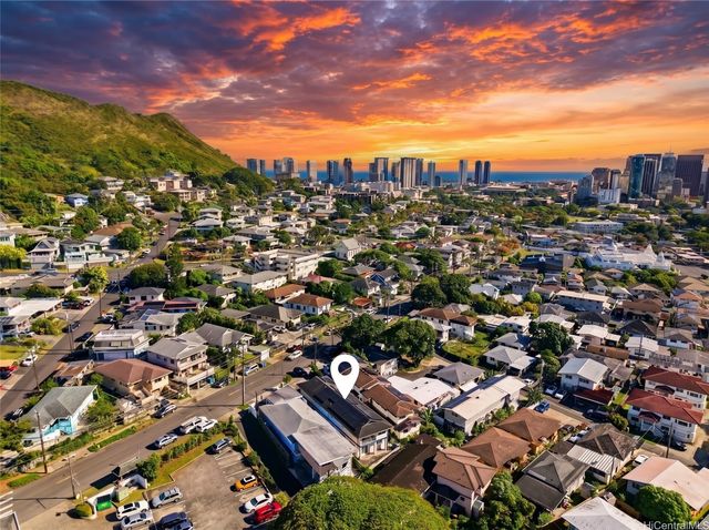 1840 Lusitana Street A, Honolulu, HI 96813