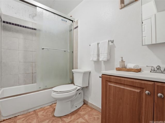 1840 Lusitana Street A, Honolulu, HI 96813