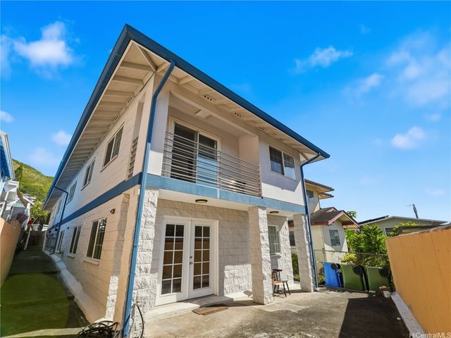 1840 Lusitana Street A, Honolulu, HI 96813