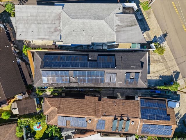 1840 Lusitana Street A, Honolulu, HI 96813
