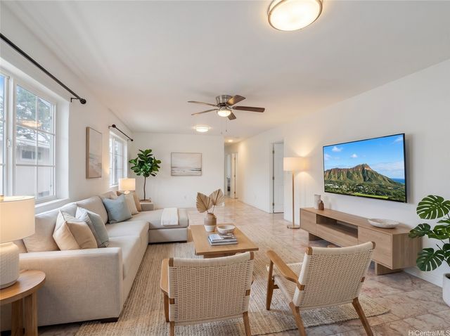 1840 Lusitana Street A, Honolulu, HI 96813