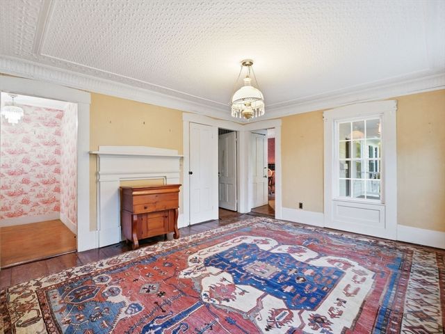 834 Pleasant St, Athol, MA 01331