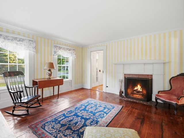 834 Pleasant St, Athol, MA 01331