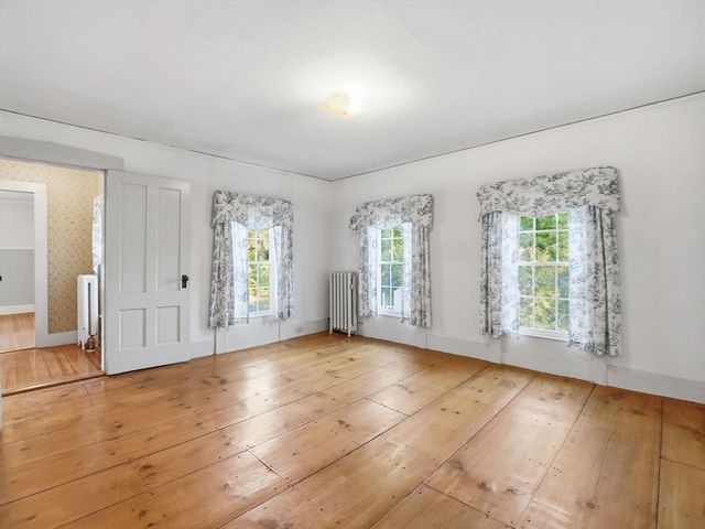 834 Pleasant St, Athol, MA 01331
