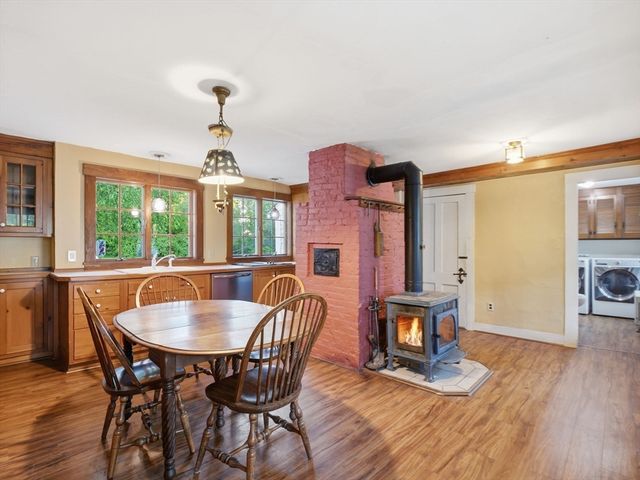 834 Pleasant St, Athol, MA 01331