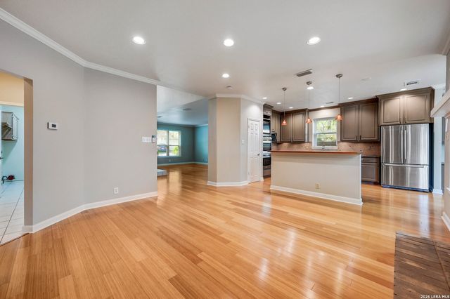 2051 Oak Mist, San Antonio, TX 78232