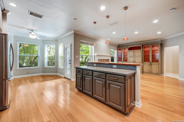 2051 Oak Mist, San Antonio, TX 78232