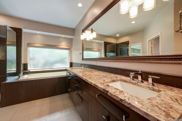 2051 Oak Mist, San Antonio, TX 78232