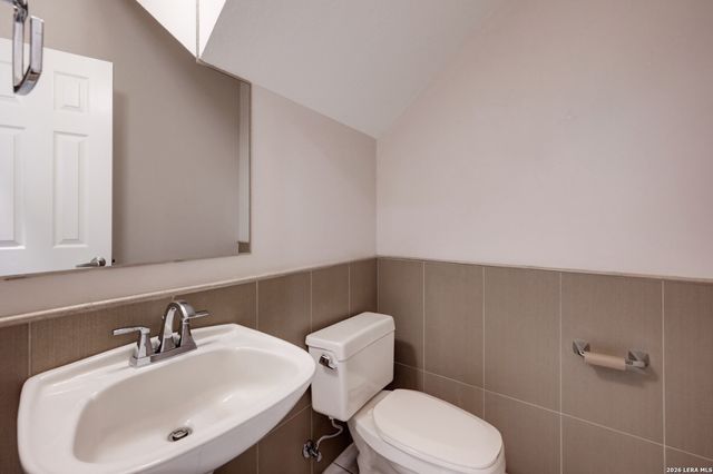 2051 Oak Mist, San Antonio, TX 78232