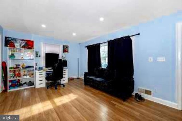 12124 LIVINGSTON ST, Silver Spring, MD 20902