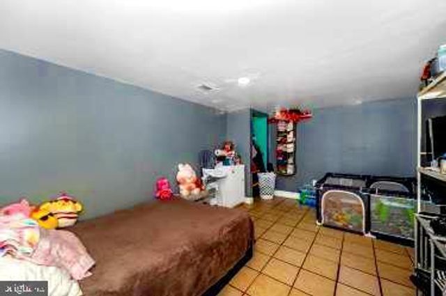 12124 LIVINGSTON ST, Silver Spring, MD 20902