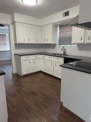3518 Creekbriar Drive, Houston, TX 77068