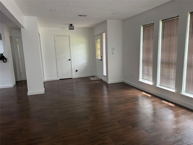 3518 Creekbriar Drive, Houston, TX 77068