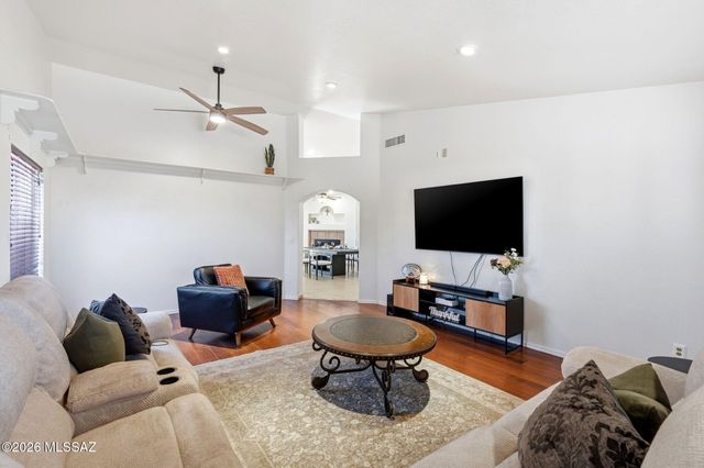 1735 W Avenida De Amelia, Sahuarita, AZ 85629