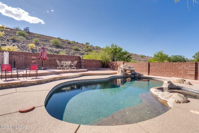 1735 W Avenida De Amelia, Sahuarita, AZ 85629