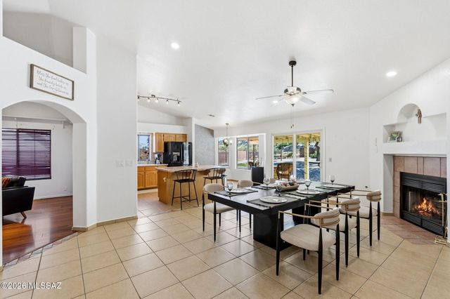 1735 W Avenida De Amelia, Sahuarita, AZ 85629