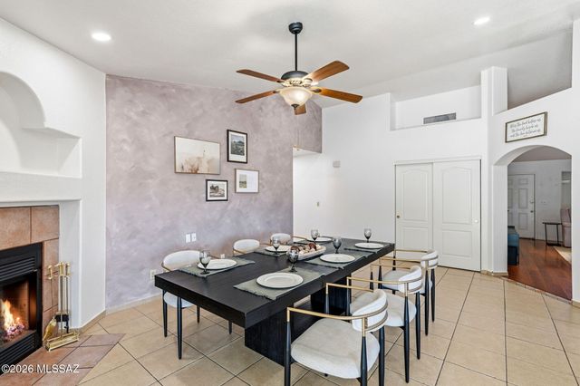 1735 W Avenida De Amelia, Sahuarita, AZ 85629