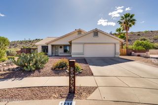 1735 W Avenida De Amelia, Sahuarita, AZ 85629