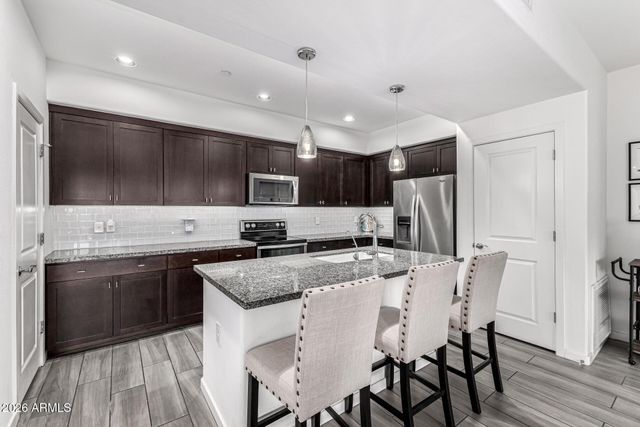 3935 E ROUGH RIDER Road 1293, Phoenix, AZ 85050