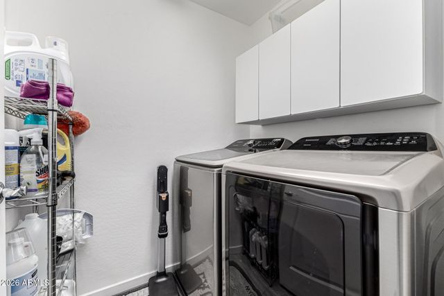 3935 E ROUGH RIDER Road 1293, Phoenix, AZ 85050