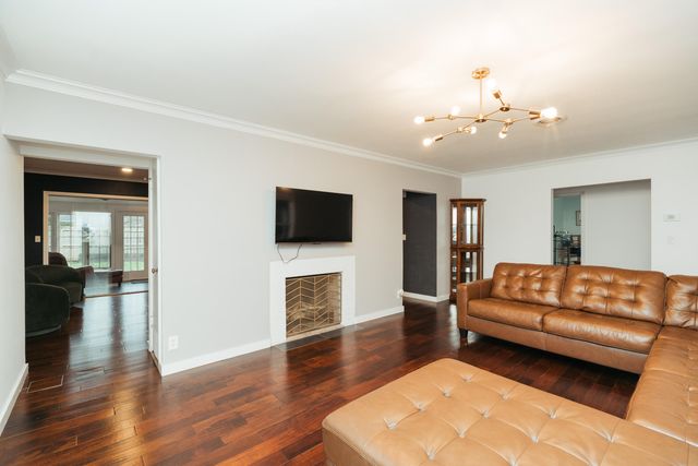 1615 S Delaware Avenue, Springfield, MO 65804