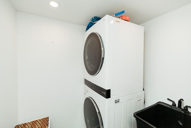 1615 S Delaware Avenue, Springfield, MO 65804