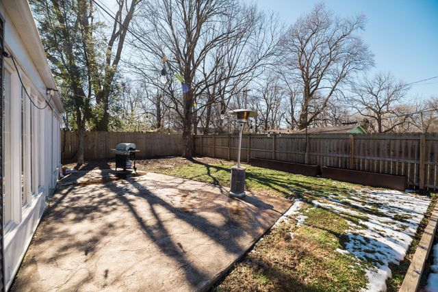 1615 S Delaware Avenue, Springfield, MO 65804