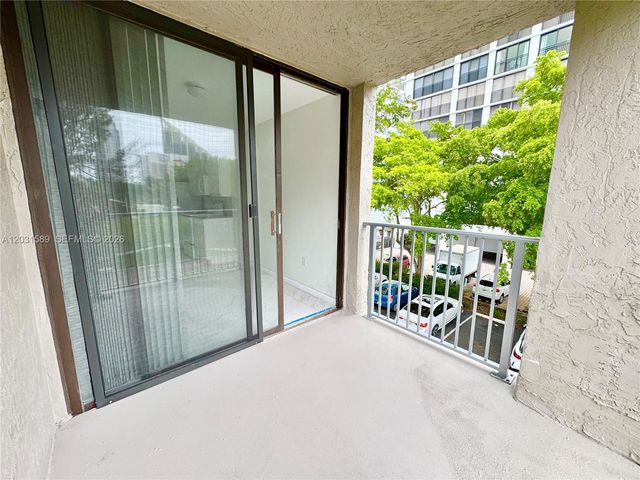 17600 N Bay Rd N302, Sunny Isles Beach, FL 33160
