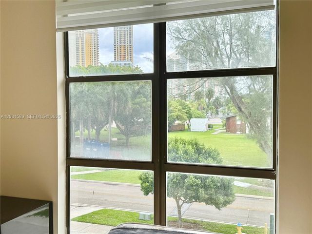17600 N Bay Rd N302, Sunny Isles Beach, FL 33160