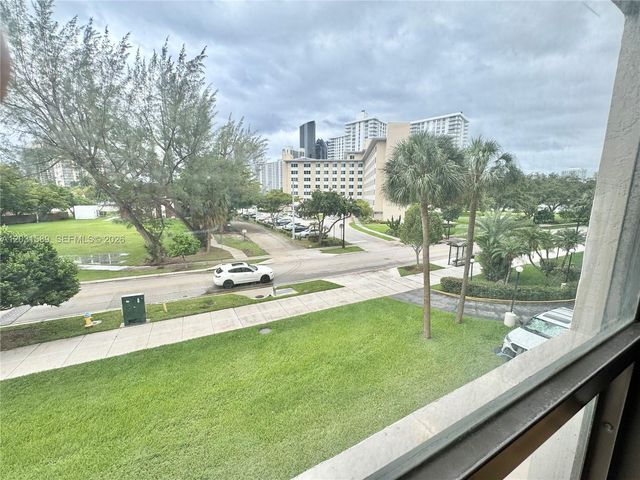 17600 N Bay Rd N302, Sunny Isles Beach, FL 33160