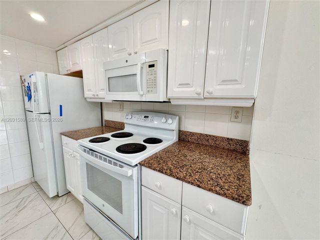 17600 N Bay Rd N302, Sunny Isles Beach, FL 33160