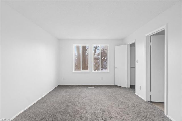 150 Tower DR, Virginia Beach, VA 23462
