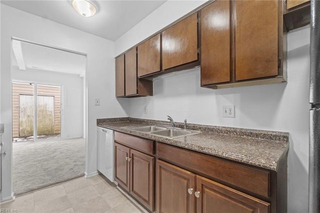 150 Tower DR, Virginia Beach, VA 23462