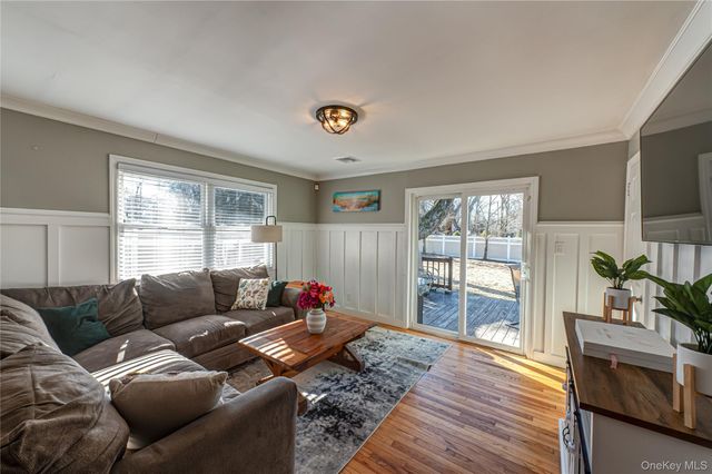 75 Hazard Avenue, Huntington Station, NY 11746