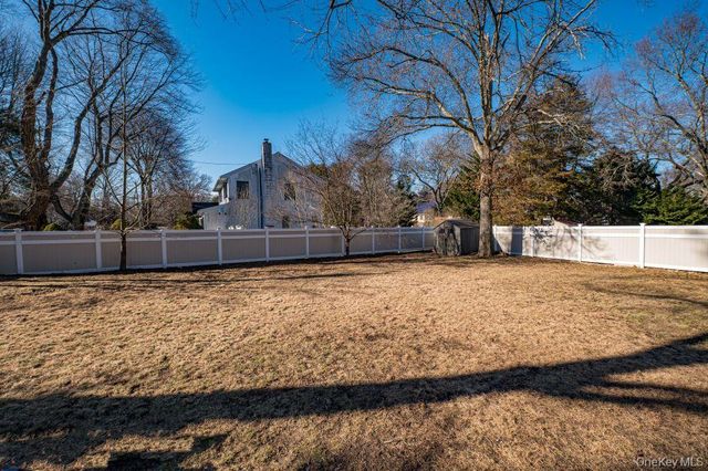 75 Hazard Avenue, Huntington Station, NY 11746