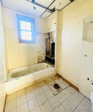 80 Liddell Street, Buffalo, NY 14212