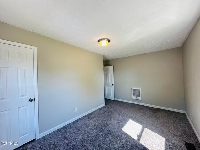 1323 Goodson Avenue, Morristown, TN 37814