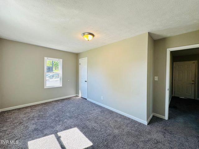 1323 Goodson Avenue, Morristown, TN 37814