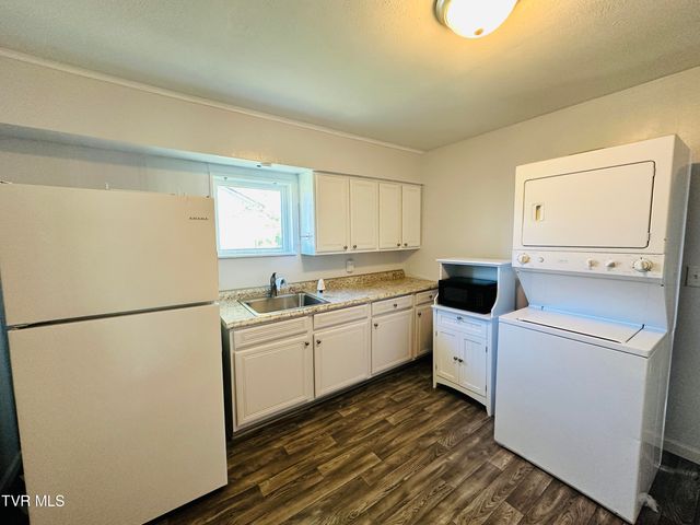 1323 Goodson Avenue, Morristown, TN 37814