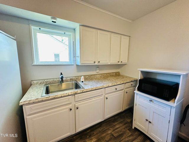 1323 Goodson Avenue, Morristown, TN 37814