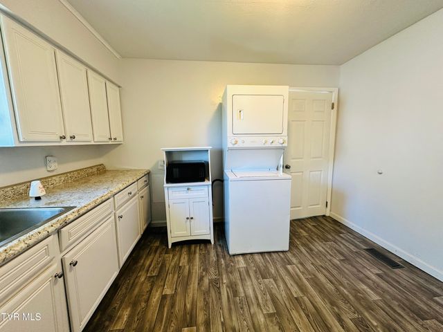 1323 Goodson Avenue, Morristown, TN 37814