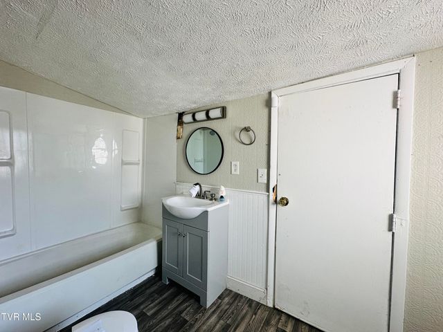 1323 Goodson Avenue, Morristown, TN 37814