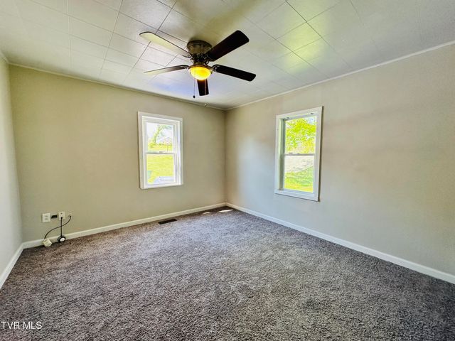 1323 Goodson Avenue, Morristown, TN 37814