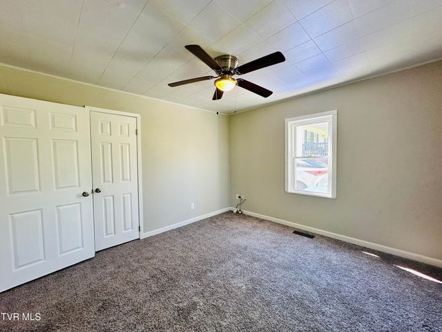 1323 Goodson Avenue, Morristown, TN 37814