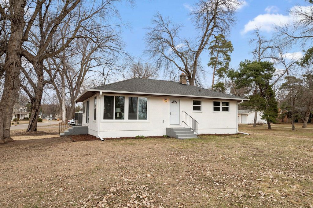 761 Labore Road, Little Canada, MN 55117
