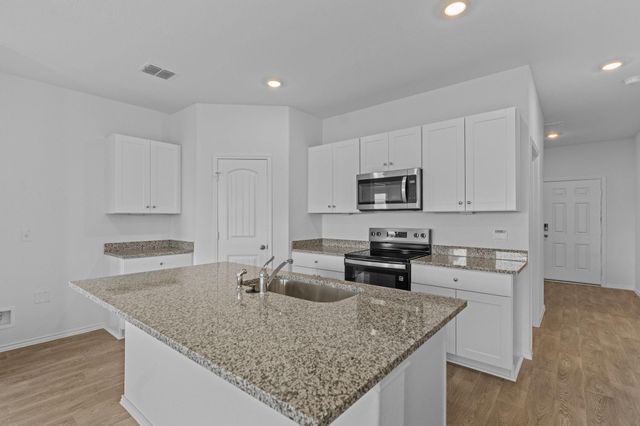323 Boatman CV, Seguin, TX 78666