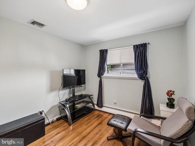 515 DAVIS RD, Cheltenham, PA 19012